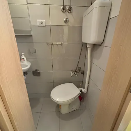 Rokova Terrace Retreat Apartment *